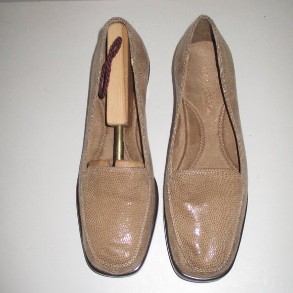 Aerosoles Final Exam Womens Tan Faux Snakeskin 1.5" Wedge Loafer - Size 7.5M - Picture 4 of 9